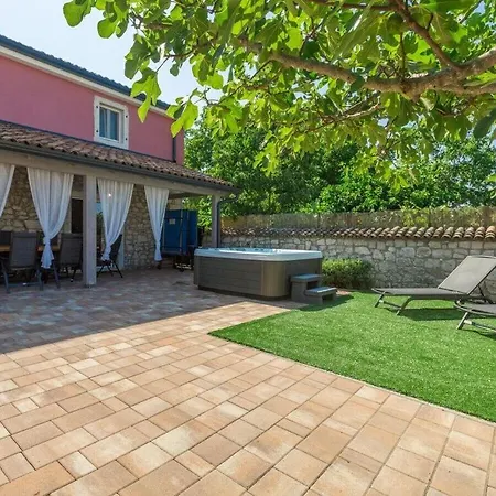 Ferienhaus Casa Arsini Comfortable Poreč